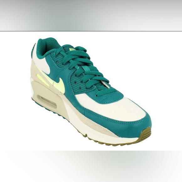 Nike Air Max 90 LTR GS (NEW IN BOX) Low Top Sneaker (Size: 5.5 Youth) Shoes - Picture 4 of 13